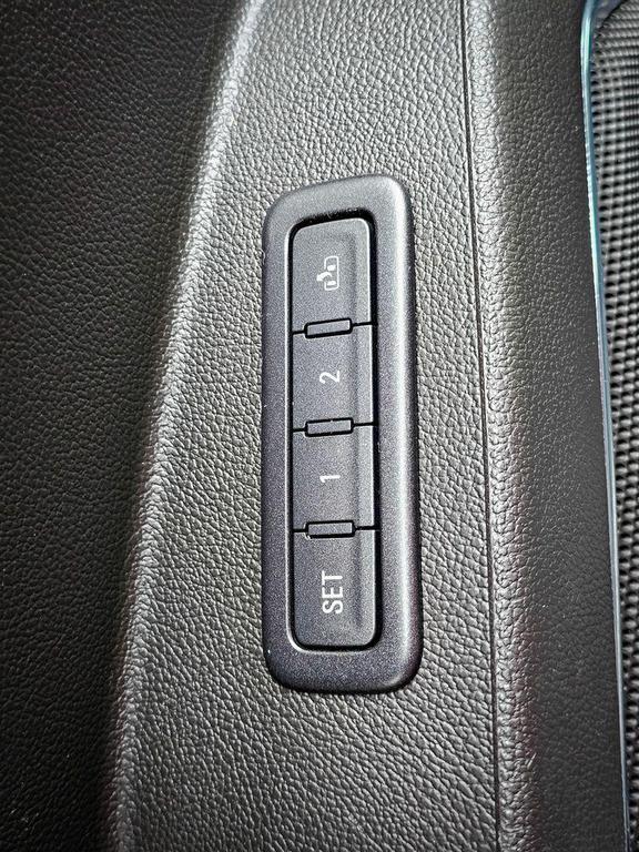 used 2018 GMC Yukon car, priced at $32,900