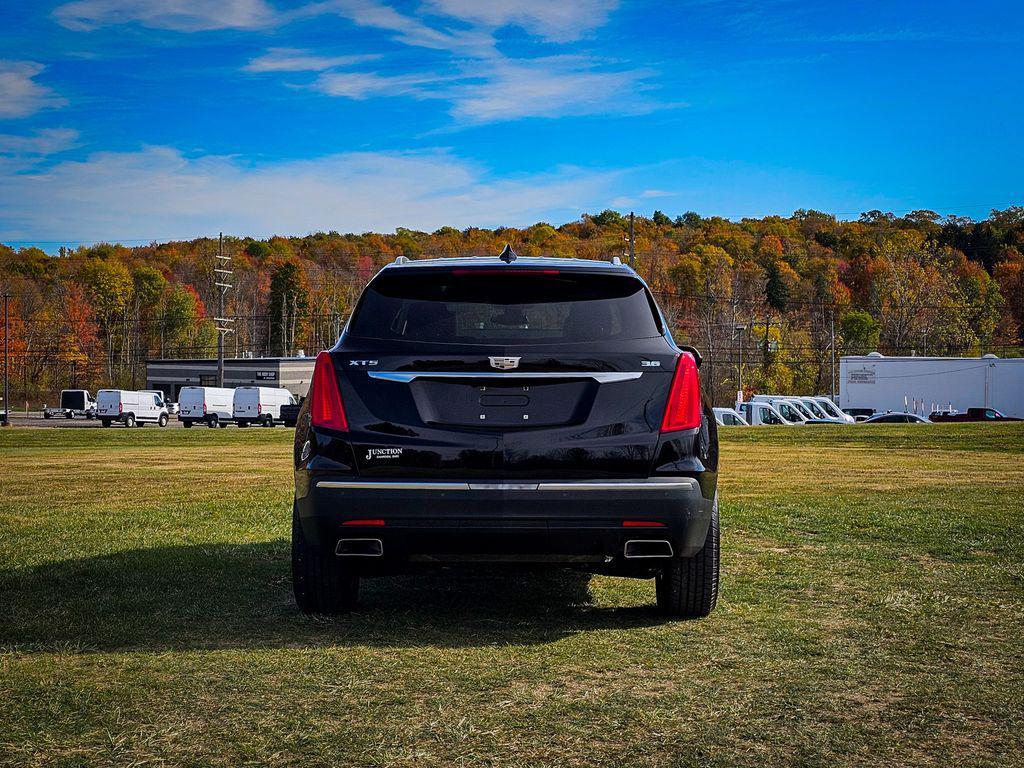 used 2017 Cadillac XT5 car, priced at $19,900