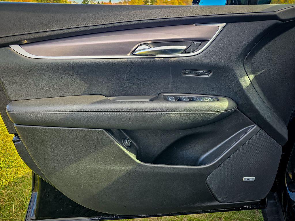 used 2017 Cadillac XT5 car, priced at $19,900