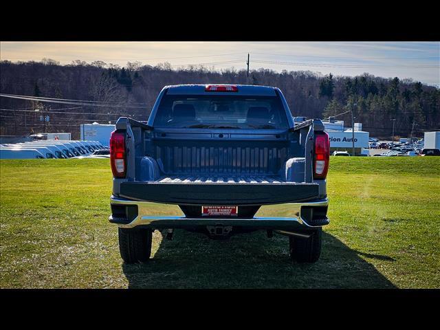 new 2025 GMC Sierra 1500 car, priced at $43,070