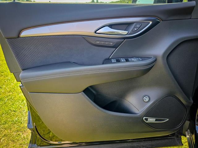new 2025 Buick Envision car, priced at $42,235