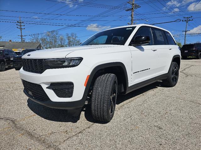 new 2024 Jeep Grand Cherokee car, priced at $43,722