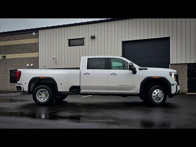 new 2025 GMC Sierra 3500 car, priced at $104,740