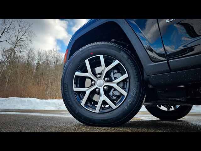 new 2025 Jeep Grand Cherokee car, priced at $44,829