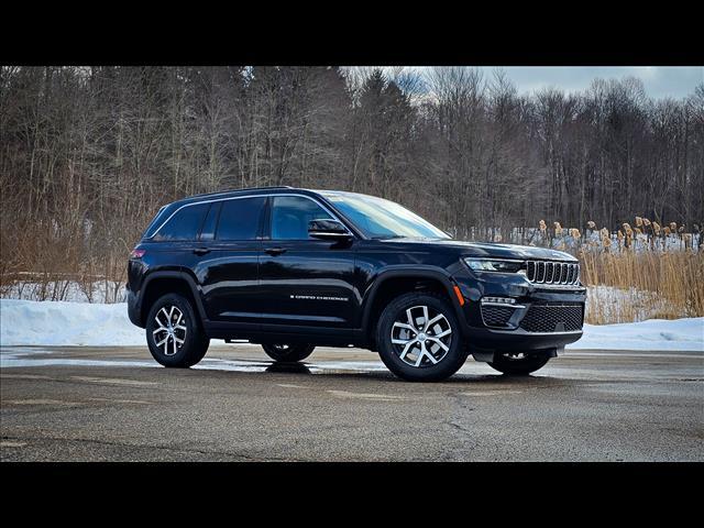 new 2025 Jeep Grand Cherokee car, priced at $44,829