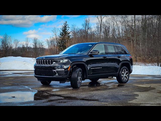 new 2025 Jeep Grand Cherokee car, priced at $44,829