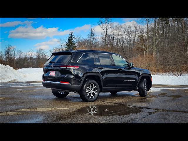 new 2025 Jeep Grand Cherokee car, priced at $44,829