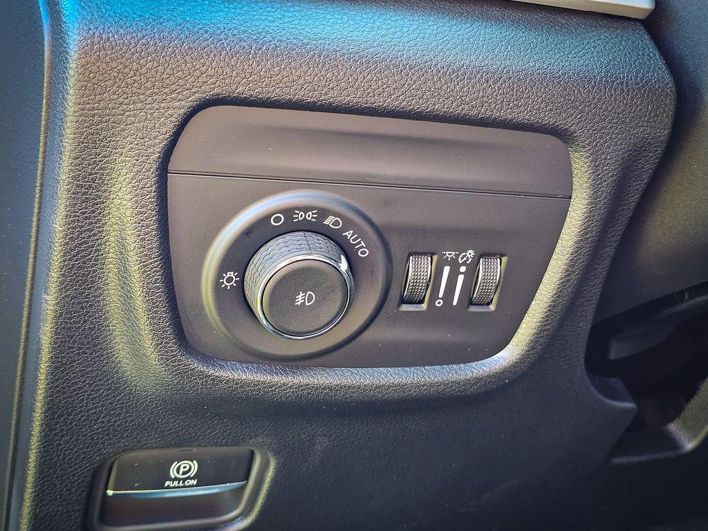 new 2025 Jeep Grand Cherokee L car, priced at $49,297