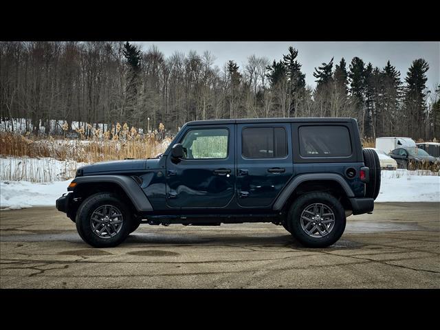 new 2025 Jeep Wrangler car, priced at $45,086