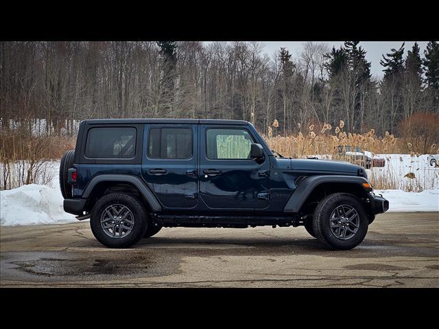 new 2025 Jeep Wrangler car, priced at $45,086