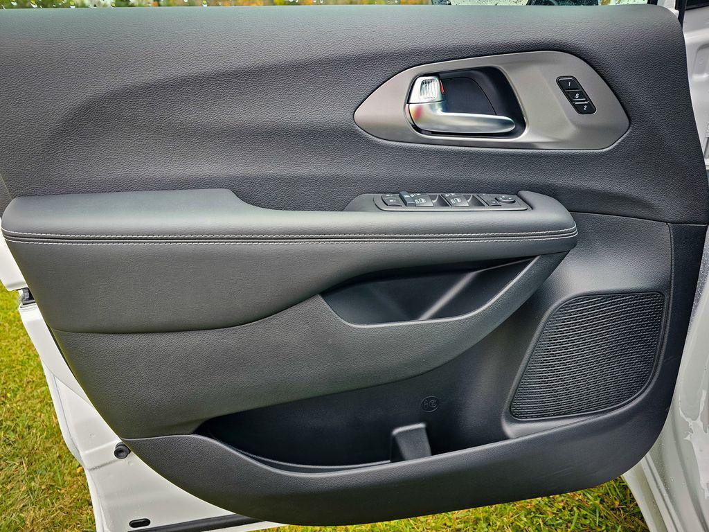 new 2026 Chrysler Pacifica car, priced at $46,110