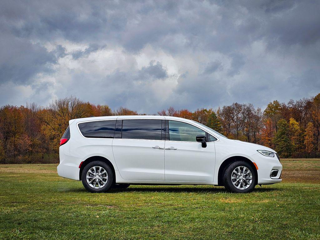 new 2026 Chrysler Pacifica car, priced at $46,110
