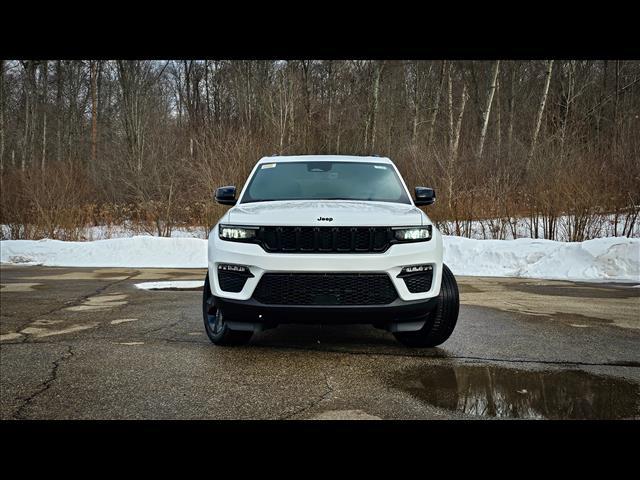 new 2025 Jeep Grand Cherokee car, priced at $47,785