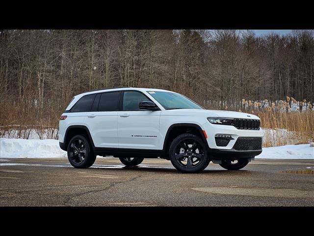 new 2025 Jeep Grand Cherokee car, priced at $47,785