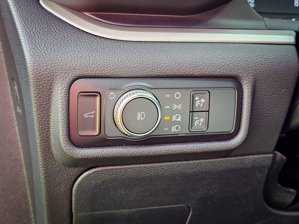 used 2020 Ford Explorer car, priced at $18,900