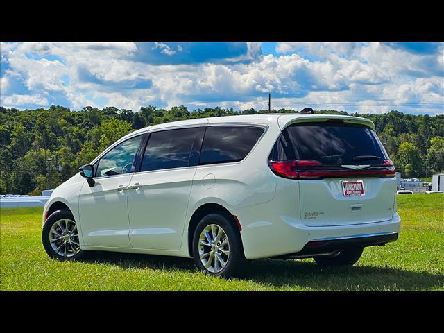 new 2024 Chrysler Pacifica car, priced at $41,799