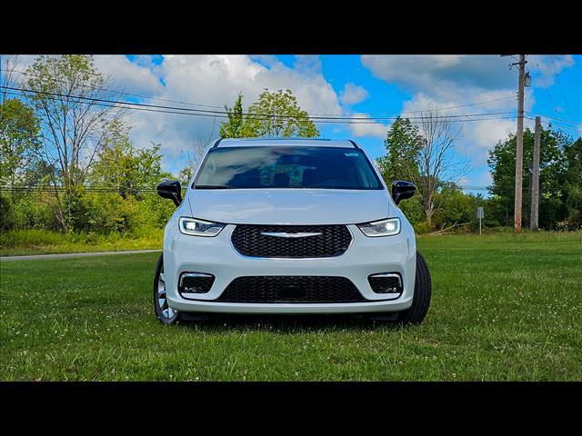 new 2024 Chrysler Pacifica car, priced at $41,799