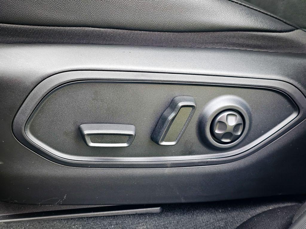 new 2025 Jeep Grand Cherokee L car, priced at $45,995