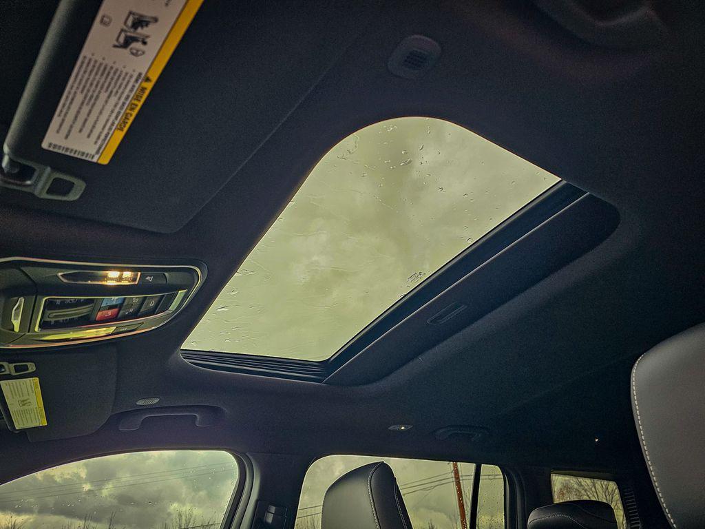 new 2025 Jeep Grand Cherokee L car, priced at $45,995