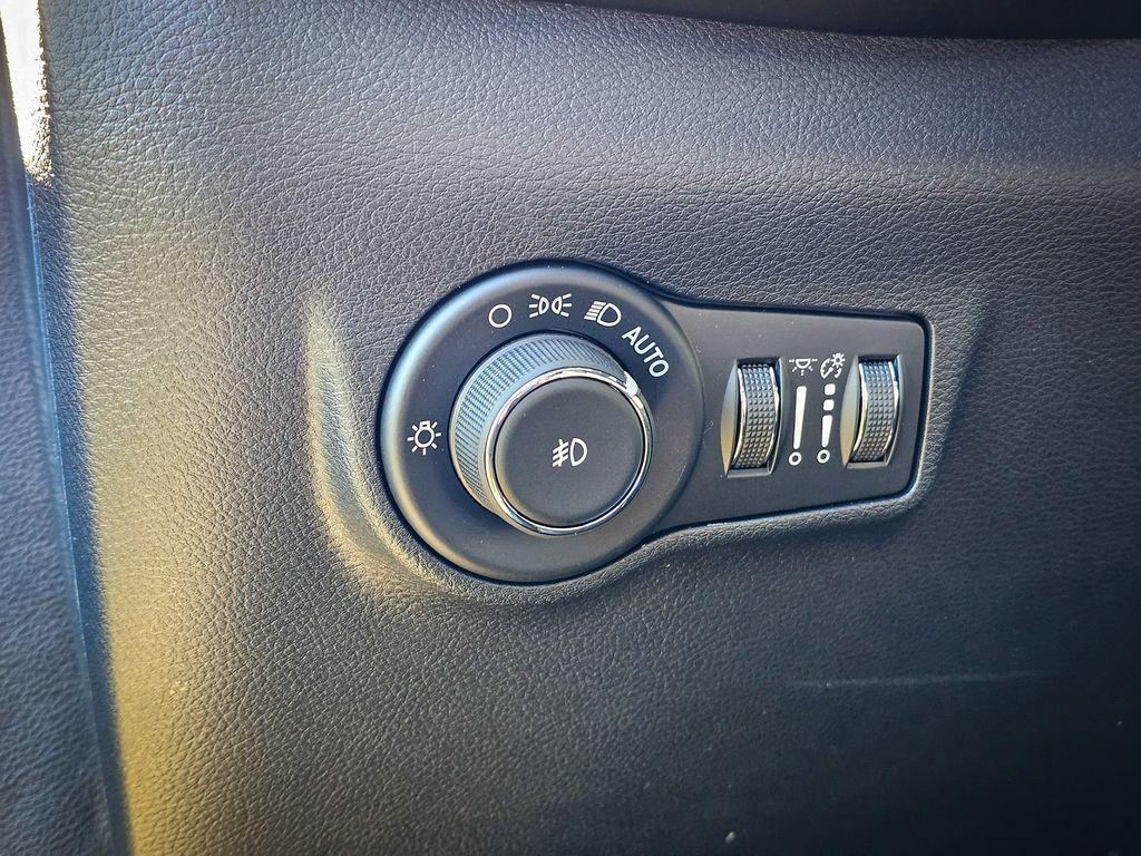 new 2026 Jeep Compass car, priced at $30,629