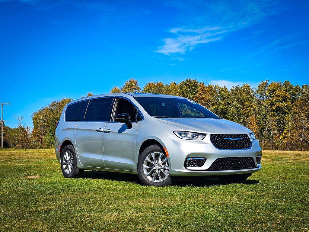 new 2026 Chrysler Pacifica car, priced at $46,482