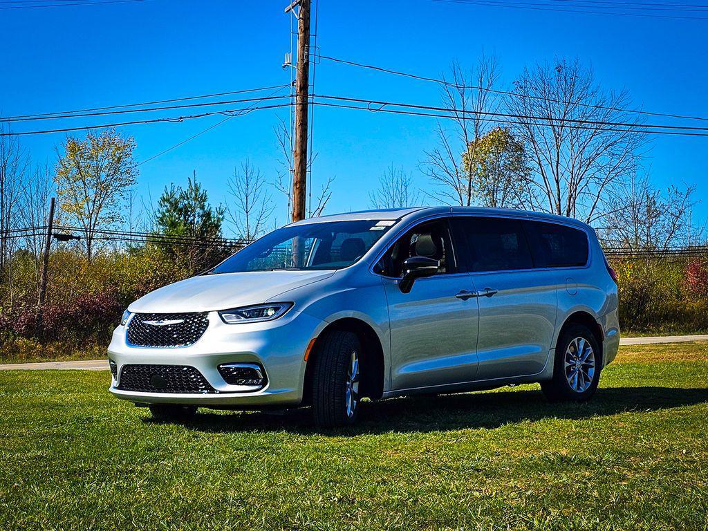 new 2026 Chrysler Pacifica car, priced at $46,482