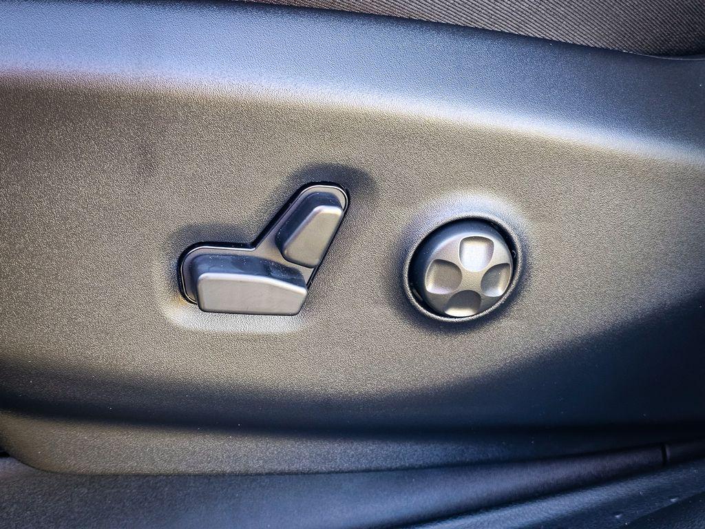 new 2026 Chrysler Pacifica car, priced at $46,482