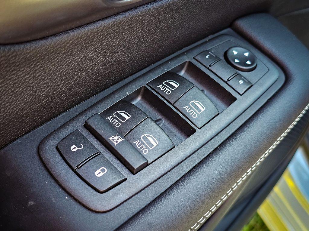 new 2026 Chrysler Pacifica car, priced at $46,482