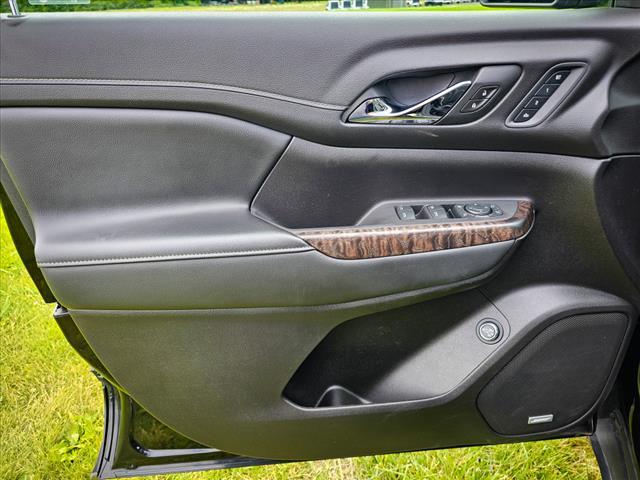used 2022 GMC Acadia car, priced at $28,750