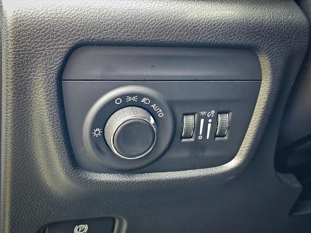 used 2022 Jeep Grand Cherokee car, priced at $32,990