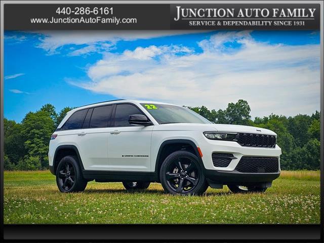 used 2022 Jeep Grand Cherokee car, priced at $33,900