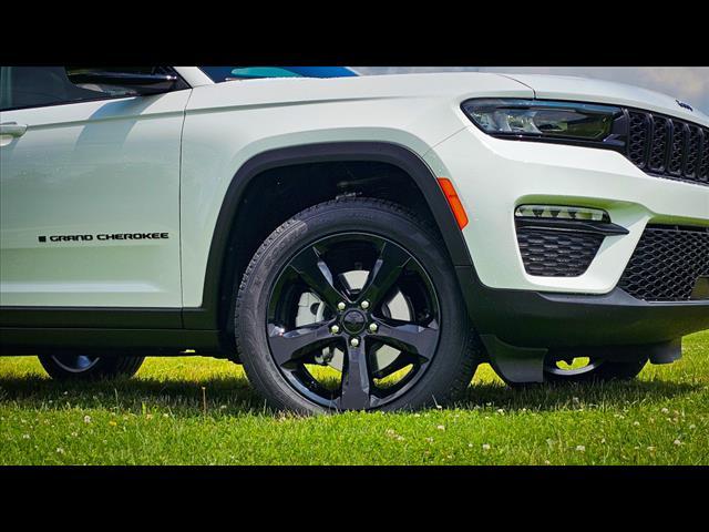 new 2025 Jeep Grand Cherokee car, priced at $46,926