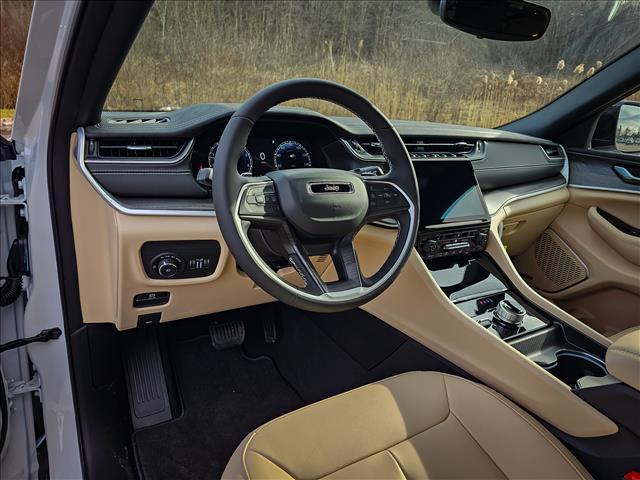 new 2025 Jeep Grand Cherokee car, priced at $49,735