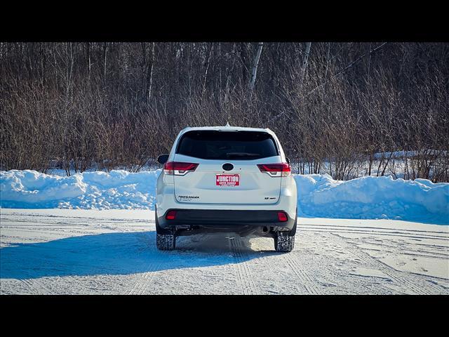 used 2019 Toyota Highlander car, priced at $24,900