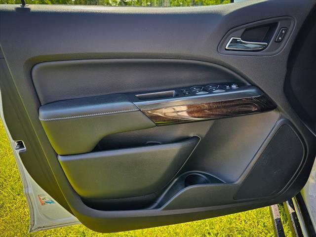 used 2022 GMC Canyon car, priced at $29,900