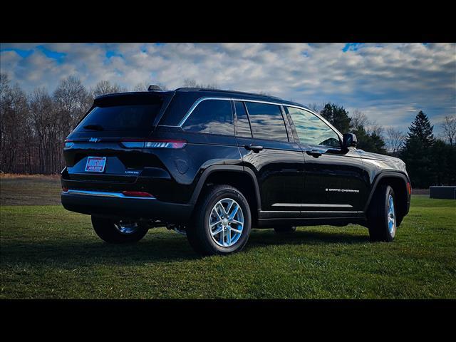 new 2025 Jeep Grand Cherokee car, priced at $39,990