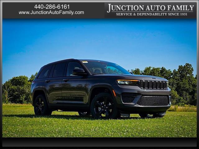 new 2025 Jeep Grand Cherokee car, priced at $43,373