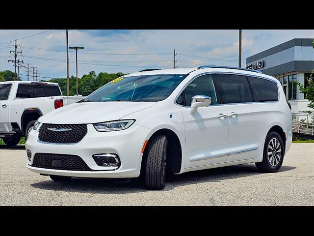 used 2021 Chrysler Pacifica Hybrid car, priced at $28,900