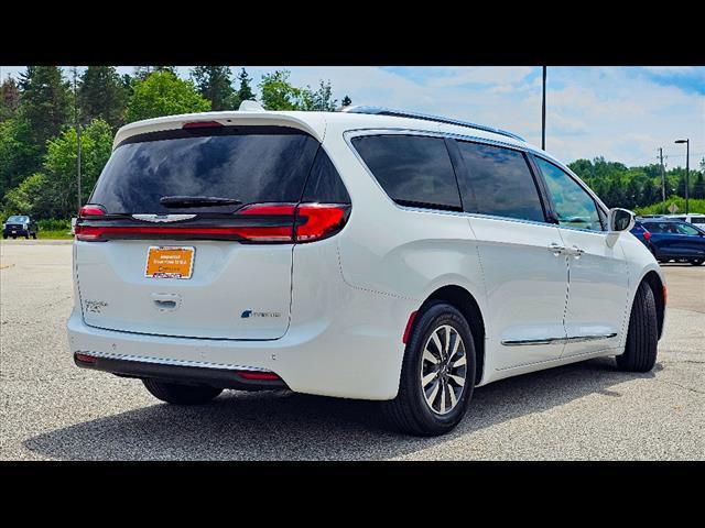 used 2021 Chrysler Pacifica Hybrid car, priced at $28,900