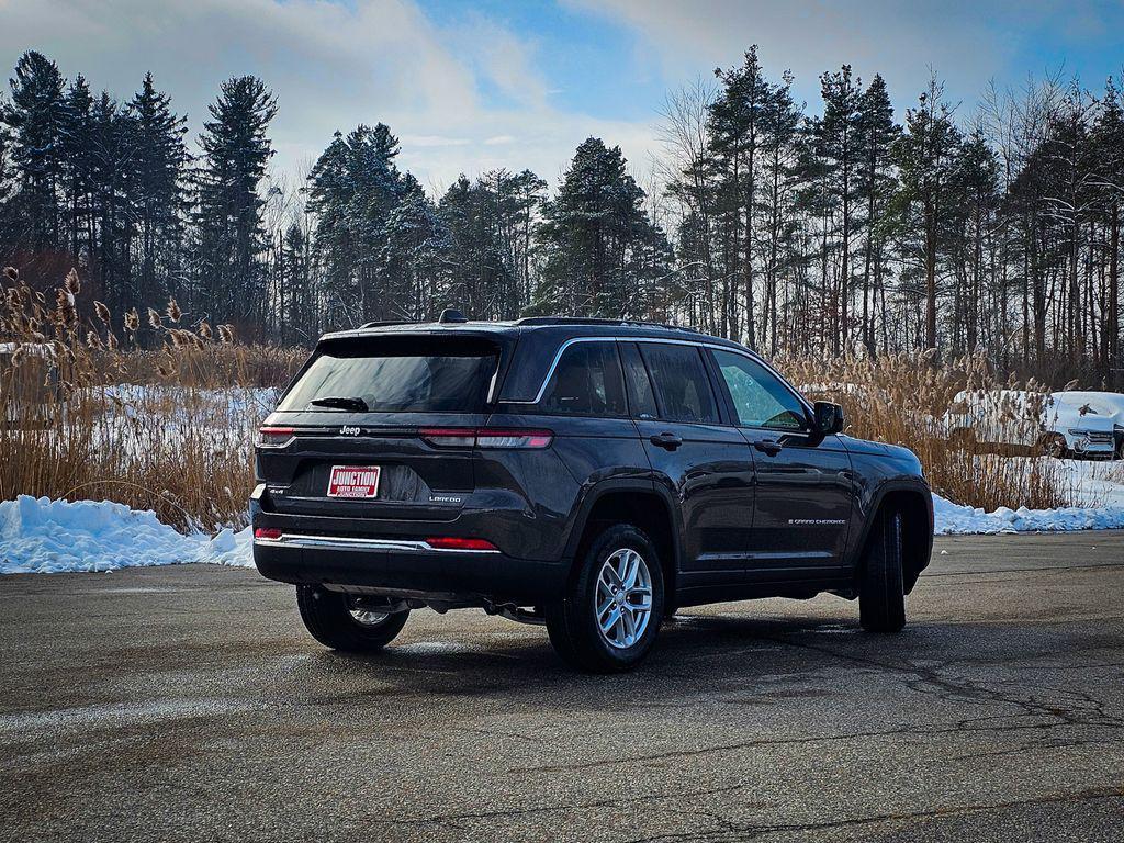 new 2025 Jeep Grand Cherokee car, priced at $37,239