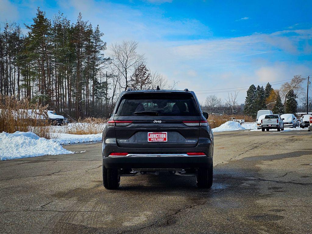 new 2025 Jeep Grand Cherokee car, priced at $37,239