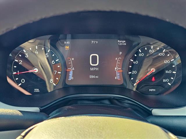 new 2025 Jeep Compass car, priced at $30,001