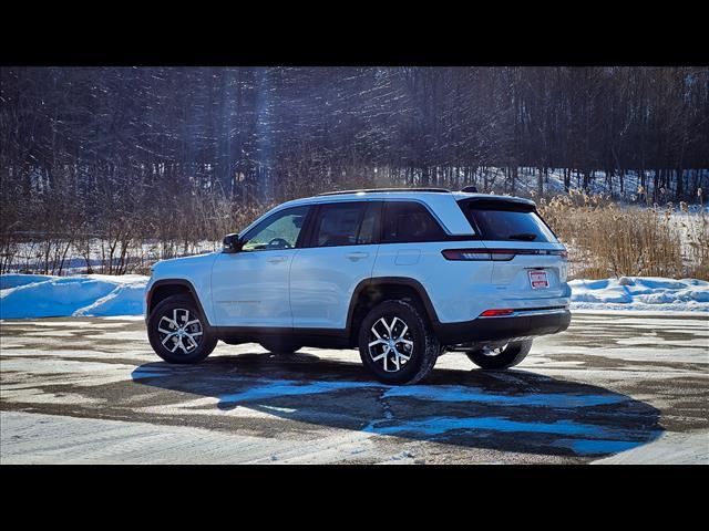 new 2025 Jeep Grand Cherokee car, priced at $45,278