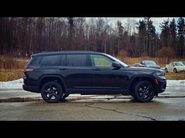 new 2025 Jeep Grand Cherokee L car, priced at $45,659