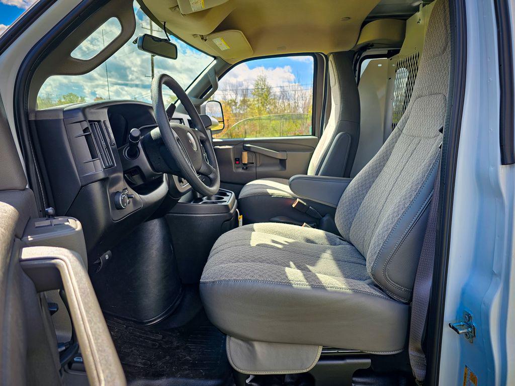 new 2025 GMC Savana 3500 car, priced at $52,799