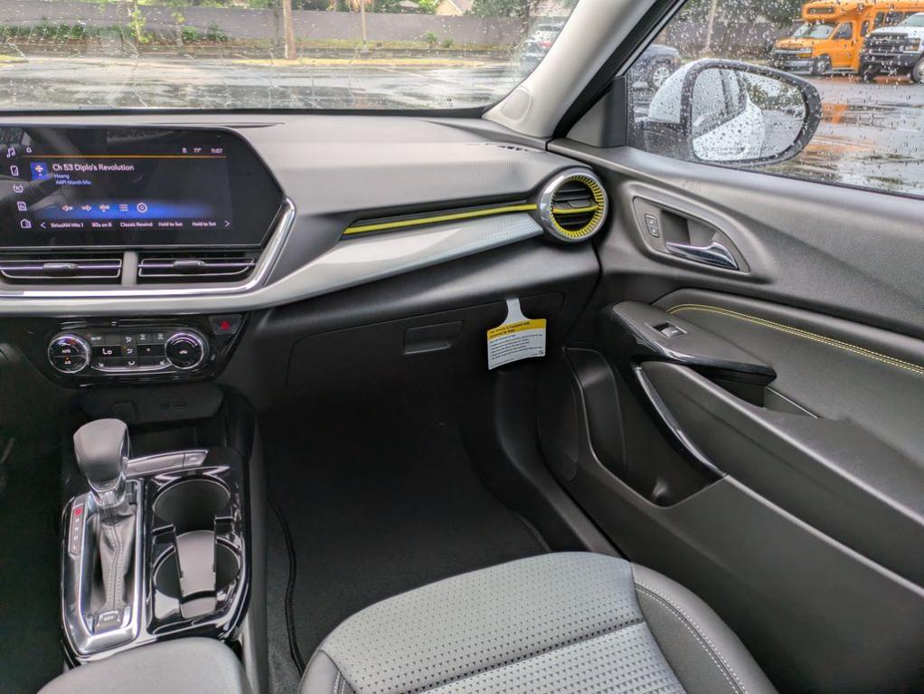 new 2025 Chevrolet Trax car, priced at $23,760