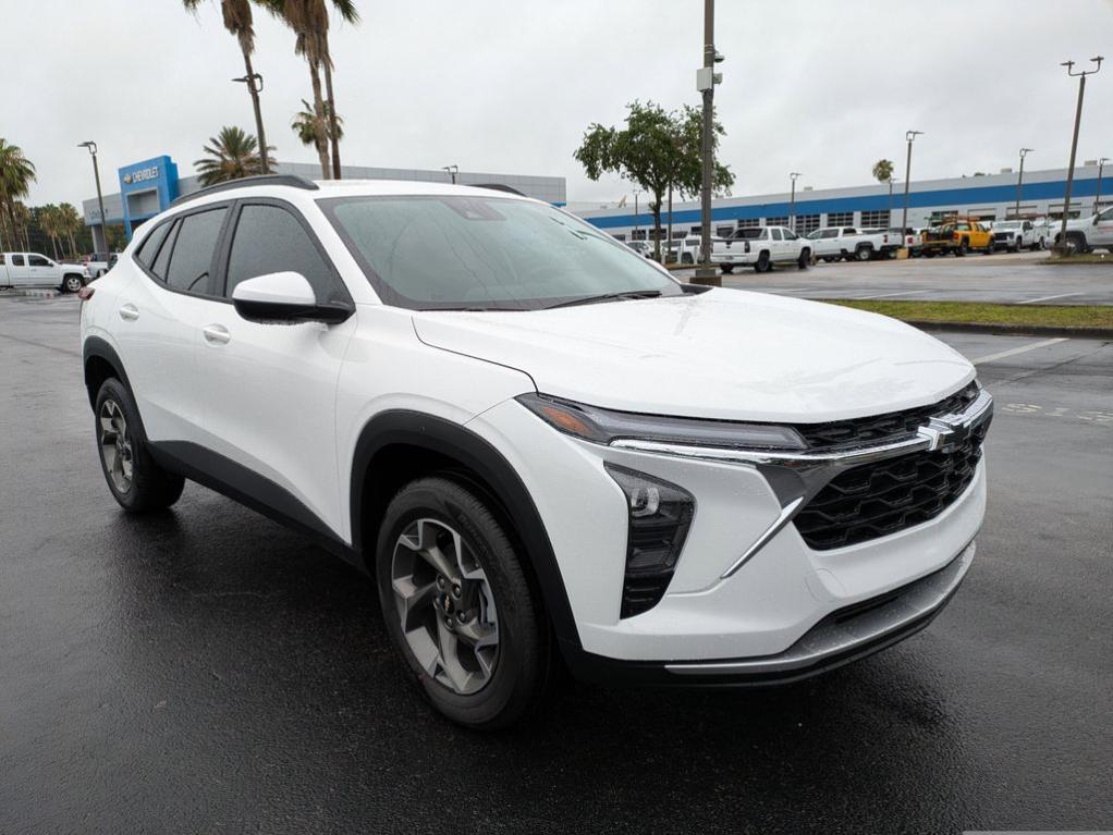 new 2025 Chevrolet Trax car, priced at $23,760
