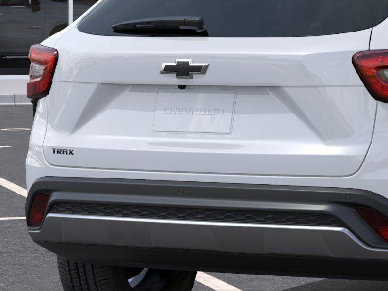 new 2025 Chevrolet Trax car, priced at $23,760