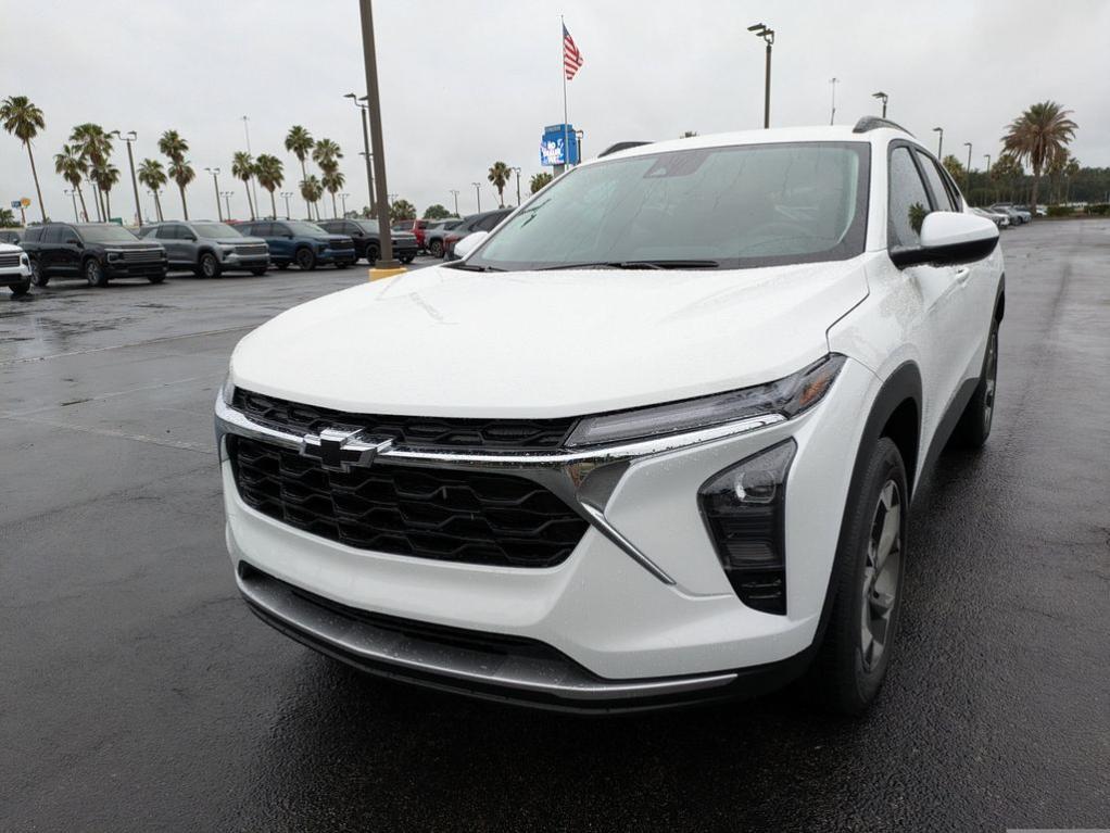 new 2025 Chevrolet Trax car, priced at $23,760