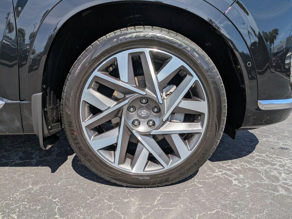 used 2023 Hyundai Santa Fe car, priced at $27,588